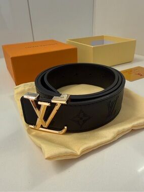Louis Vuitton Black Monogram LV Initiales Belt Gold Buckle